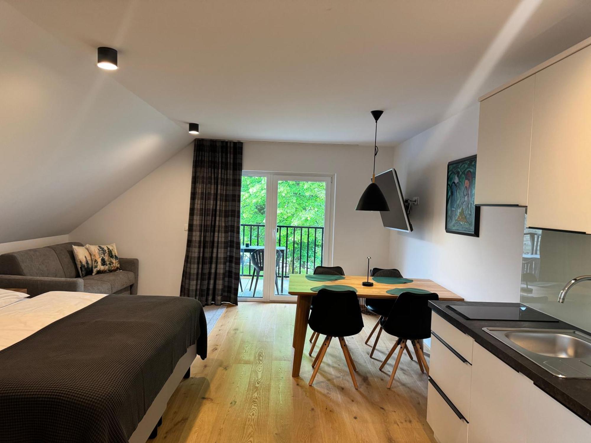 Apartmaji Kotnik ครานสกา โกรา ภายนอก รูปภาพ